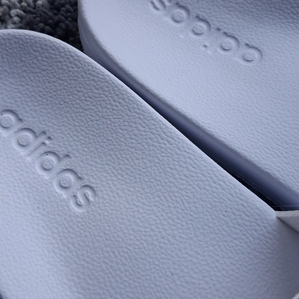 NWT Black and white Adidas slides - Picture 7 of 7